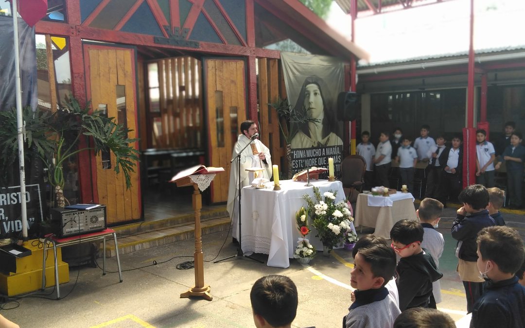 MISA PREBÁSICA POR EL 60 ANIVERSARIO DEL LICEO.